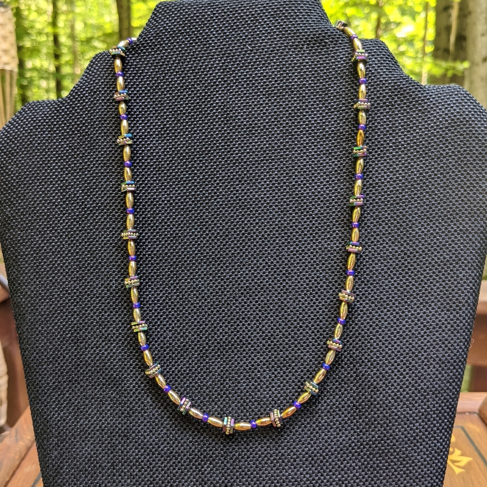 Goldtone beaded necklace